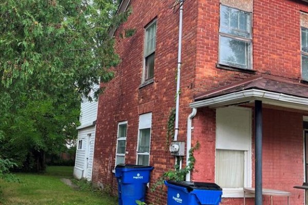 181-183 Wellington  St. E Street, Chatham, ON N7M3P2 Photo 3
