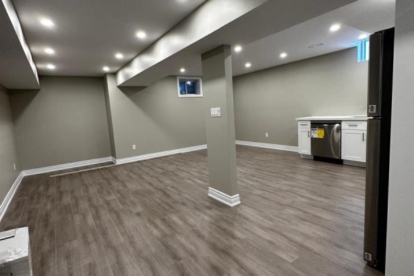 181 Glenforest Drive, Vaughan, ON L4J8K4 Photo 4