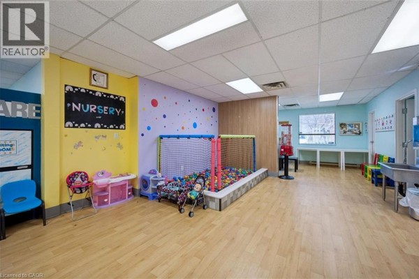 181 Groh Avenue Unit# 104a, Cambridge, ON N3C1Y8 Photo 4