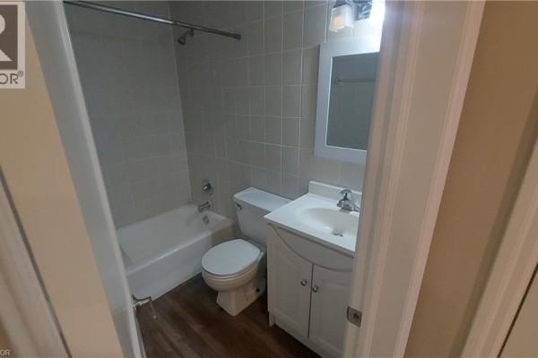 181 King Street E Unit# 8, Kitchener, ON N2G2K8 Photo 5