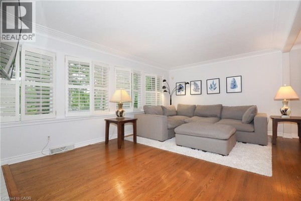 Recreation room - 181 Lincoln Road, Waterloo, ON N2J2P2 Photo 4
