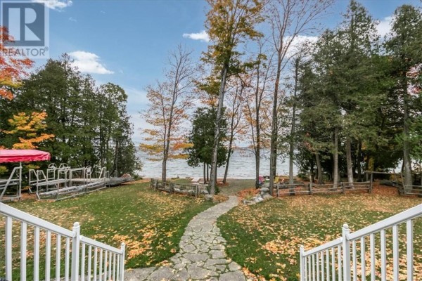 181 Maple Lane, Mindemoya, Manitoulin Island, ON P0P2C0 Photo 2