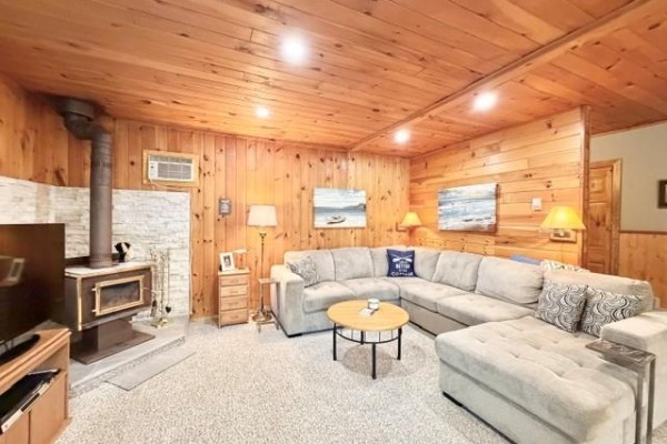 181 Meadow View Drive, Onanole, MB R0J1N0 Photo 4
