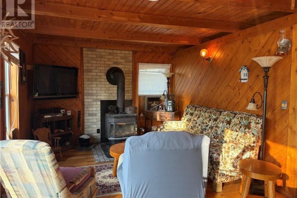 Bedroom - 181 Otter Lake Road, M Chigeeng, ON P0P1G0 Photo 2