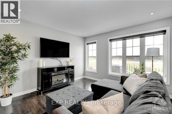 Kitchen - 181 Par-la-ville Circle, Ottawa, ON K2S0T6 Photo 4
