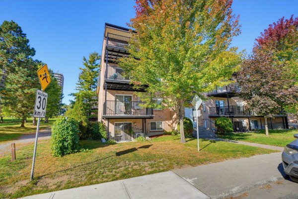 Living room - 181 Rue Mutchmore, #8, Gatineau, QC J8Y3T8 Photo 2