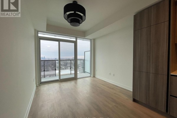 1810 - 127 Broadway Avenue, Toronto, ON M4P1V4 Photo 4