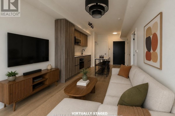 1810 - 127 Broadway Avenue, Toronto, ON M4P1V4 Photo 5