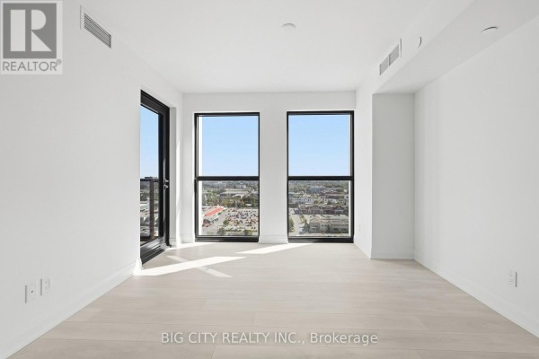 1810 - 25 Frederick Todd Way, Toronto, ON M4G0E8 Photo 3