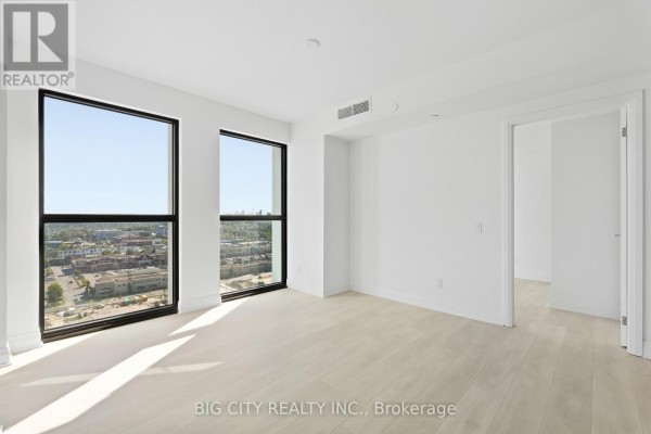 1810 - 25 Frederick Todd Way, Toronto, ON M4G0E8 Photo 4