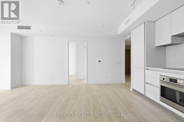 1810 - 25 Frederick Todd Way, Toronto, ON M4G0E8 Photo 5