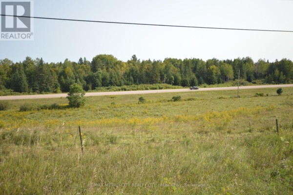 1810 Garden Of Eden Road, Whitewater Region, ON K0J1Y0 Photo 4