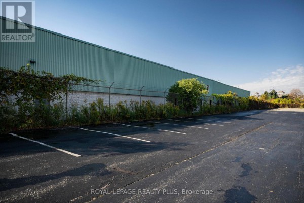 1810 Ironstone Drive, Burlington, ON L7L5V3 Photo 5