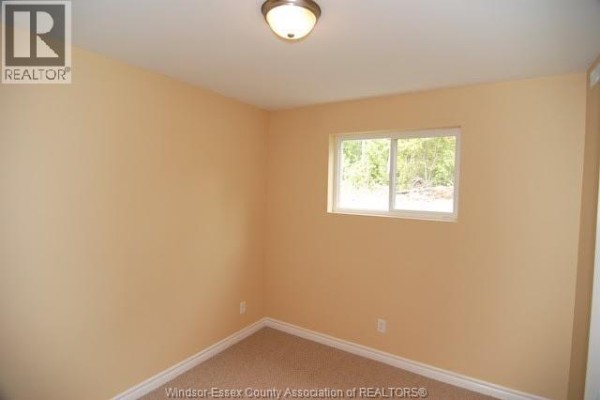Kitchen - 1810 Northway Unit# D Lower, Windsor, ON N9B0A6 Photo 5