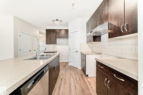 Den - 18103 77 St Nw, Edmonton, AB T5Z0L8 Photo 4