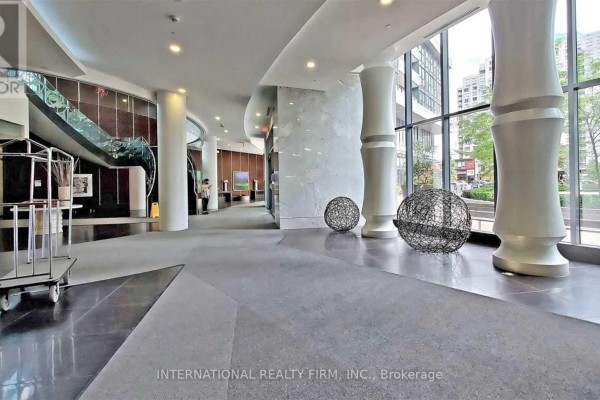 1811 - 5162 Yonge Street S, Toronto, ON M2N0E9 Photo 5