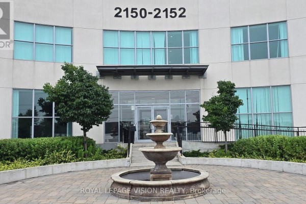 1812 - 2150 Lawrence Avenue E, Toronto, ON, photo 2