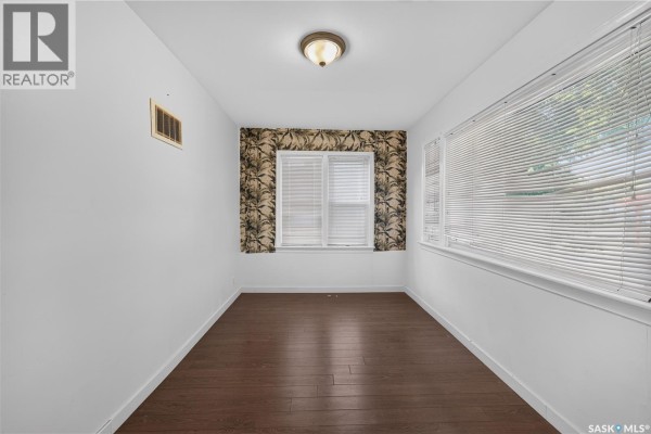 Bedroom - 1812 Ottawa Street, Regina, SK S4P1P4 Photo 5