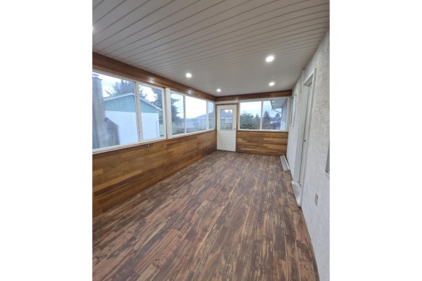 18138 59a Avenue, Surrey, BC V3S4V5 Photo 4