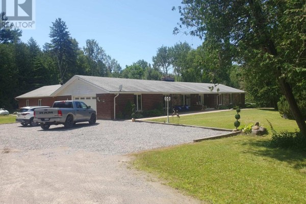 Partial bathroom - 1814 County Rd 8, Kawartha Lakes, ON K0M1A0 Photo 5