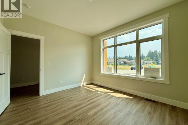 Living room - 1814 Foxwood Trail, Windermere, BC V0B2L2 Photo 4