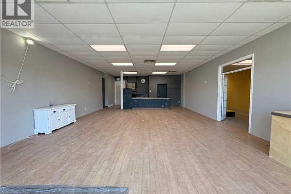 1815 Dundas Street Unit# 2, London, ON N5W3E6 Photo 5