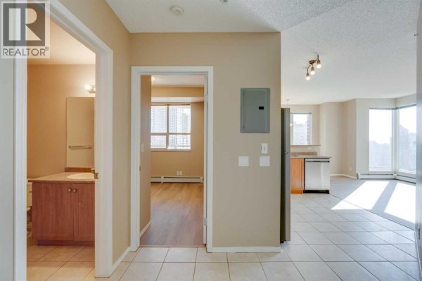 Kitchen - 1816, 1053 10 Street Sw, Calgary, AB T2R1S6 Photo 3