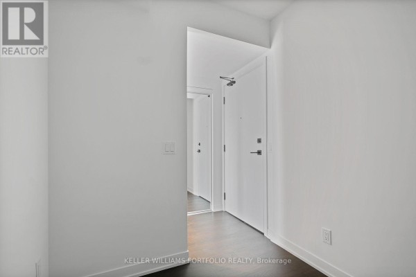 1816 - 319 Jarvis Street, Toronto, ON M5B2C2 Photo 5