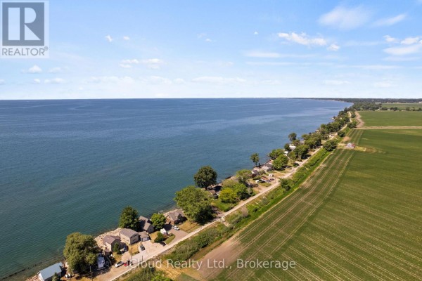 18172 Erie Shore Drive, Chatham Kent, ON N0P1A0 Photo 2