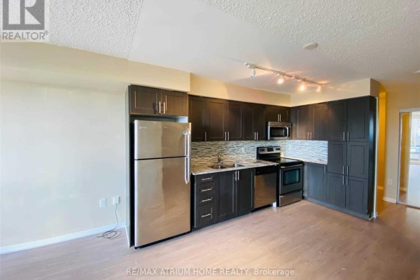 1818 - 800 Lawrence Avenue W, Toronto, ON M6A1C3 Photo 4