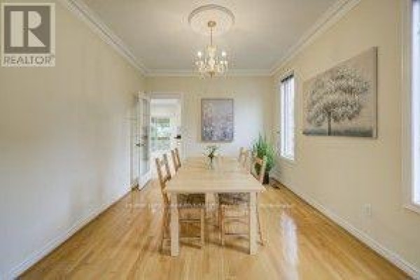 Dining room - 182 Finch Avenue E, Toronto, ON M2N4R9 Photo 5