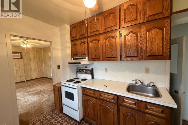 4pc Bathroom - 182 Fourth Avenue N, Yorkton, SK S3N1A8 Photo 4