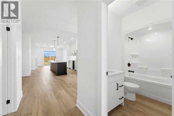 Living room - 182 Lafayette Street E, Jarvis, ON N0A1J0 Photo 3