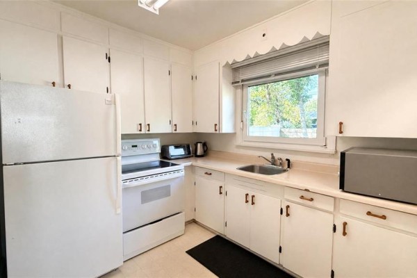 Primary Bedroom - 182 Oakdean Boulevard, Winnipeg, MB R3J3N9 Photo 5
