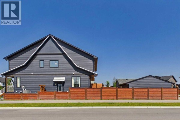 182 Rowley Gate Nw, Calgary, AB, photo 3