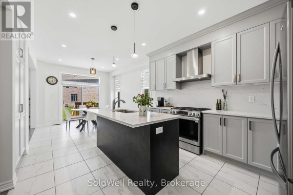 Laundry room - 182 Silk Twist Drive, East Gwillimbury, ON L9N0V6 Photo 5