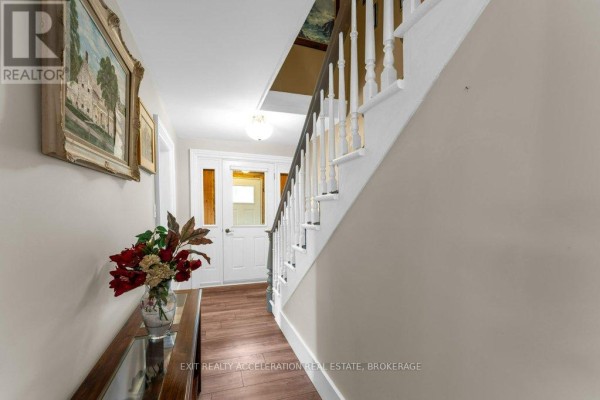 182 West Street, Greater Napanee, ON K7R2P5 Photo 4