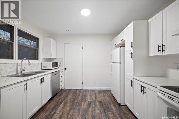 Bedroom - 1820 Grant Drive, Regina, SK S4S4V4 Photo 4