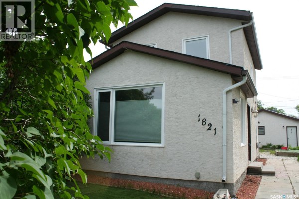 Kitchen - 1821 Connaught Street, Regina, SK S4T4T4 Photo 2