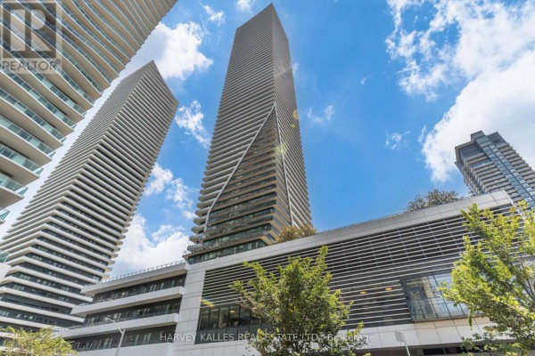 1822 - 30 Shore Breeze Drive, Toronto, ON, photo 3