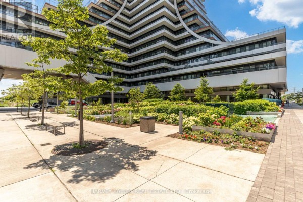 1822 - 30 Shore Breeze Drive, Toronto, ON M8V0J1 Photo 4