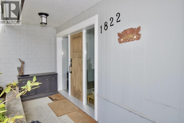 1822 Hall Road, Sechelt, BC V7Z0A9 Photo 5