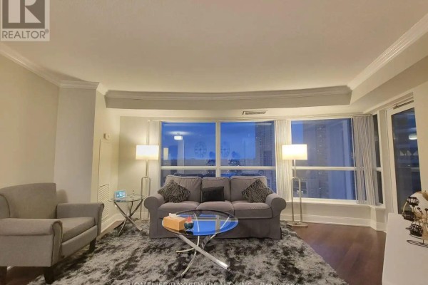 Bedroom - 1823 - 135 Village Green Square, Toronto, ON M1S0G4 Photo 4