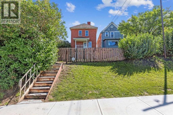 Primary Bedroom - 1823 18a Street Sw, Calgary, AB T2T4W1 Photo 3