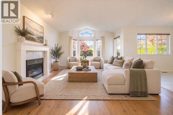 1824 Willow Crescent, Squamish, BC V8B0L9 Photo 3