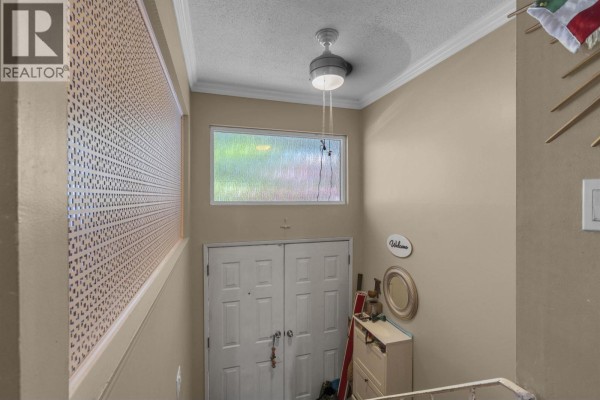 1825 Brunette Avenue, Coquitlam, BC V3K1H3 Photo 2