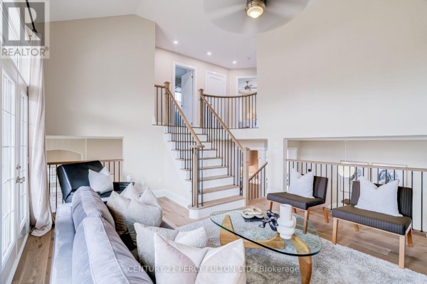 1825 Parkhurst Crescent, Pickering