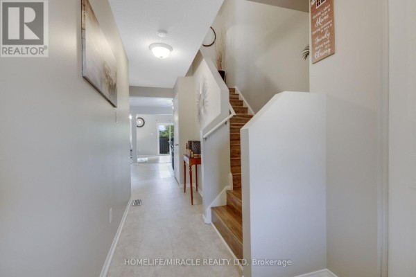Primary Bedroom - 1827 Bloom Crescent, London North, ON N5X4N2 Photo 4