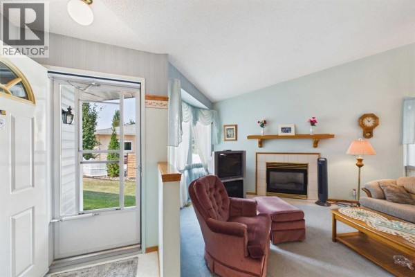 183 Doran Crescent, Red Deer, AB, photo 3