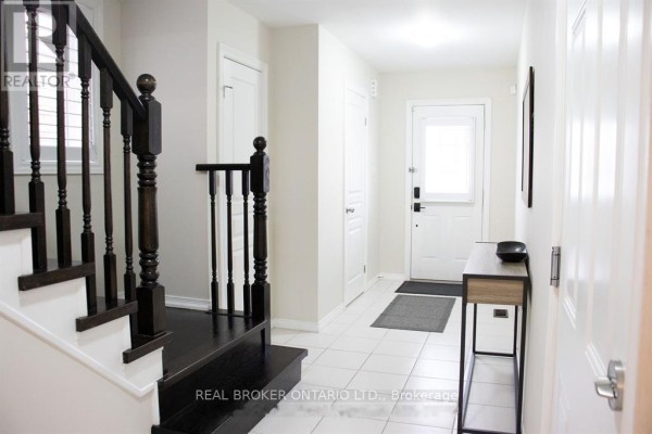 Living room - 183 Penny Lane, Hamilton, ON L8J0E2 Photo 4
